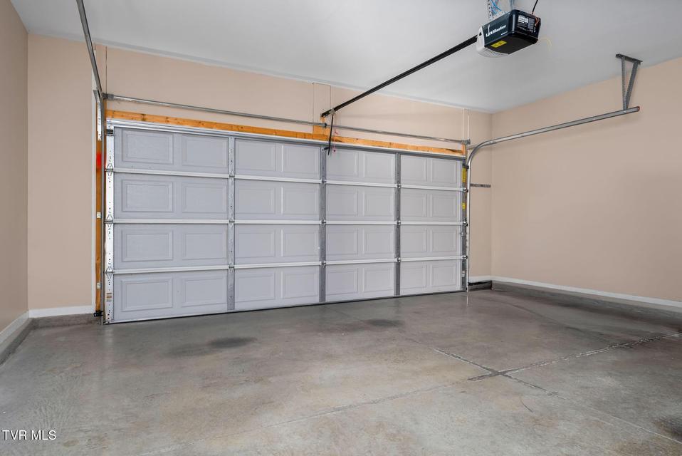 Photo #32: 859 Barley Loop