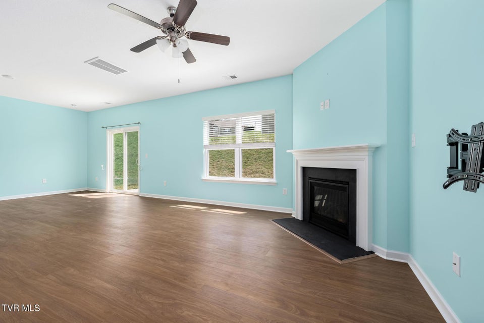 Photo #3: 859 Barley Loop