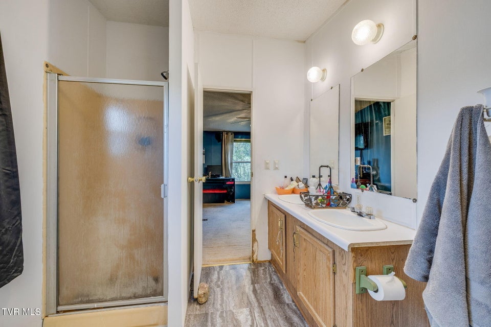 Photo #16: 475 Bill West Road