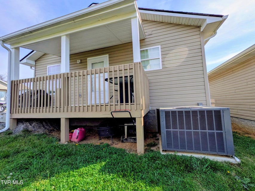 Photo #39: 1028 Park Blvd Circle