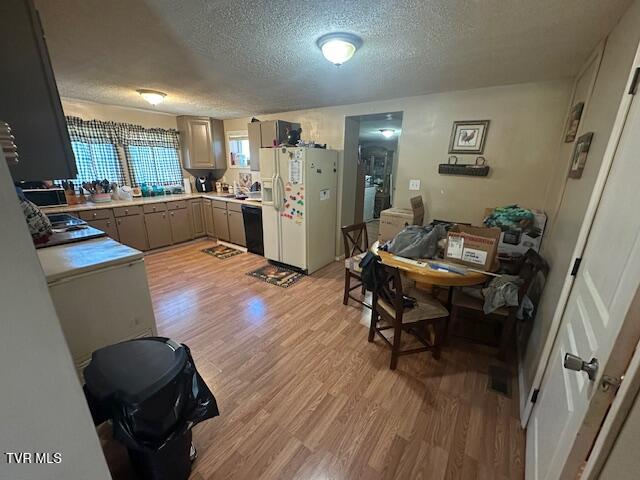 Photo #27: 2226 Fordtown Road