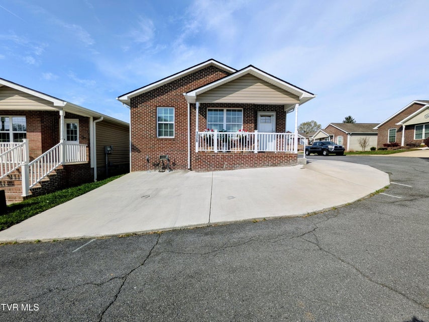 Photo #40: 1028 Park Blvd Circle