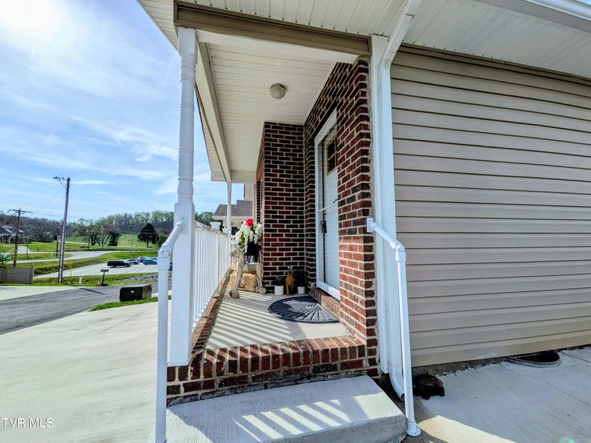 Photo #4: 1028 Park Blvd Circle