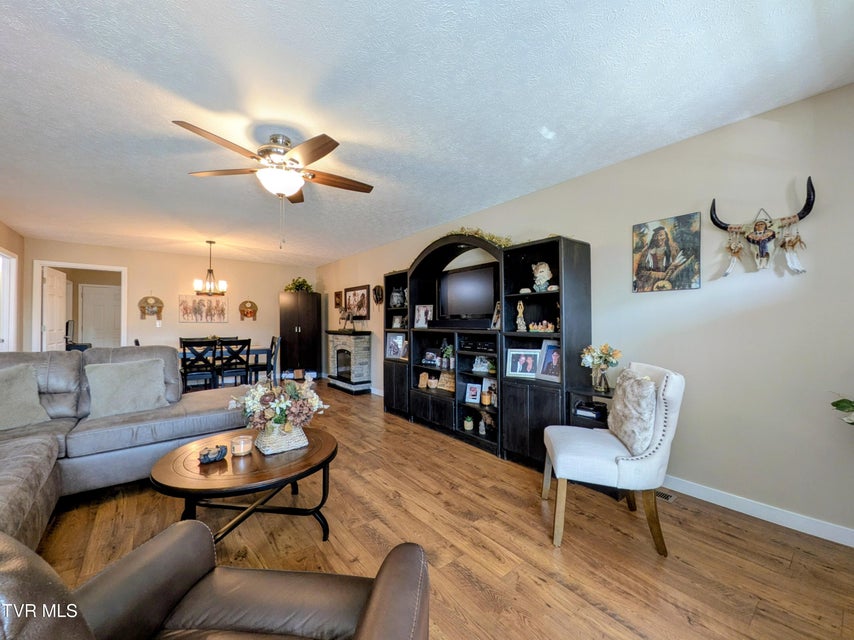 Photo #11: 1028 Park Blvd Circle