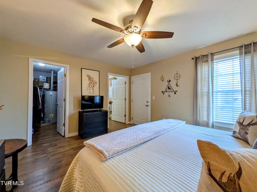 Photo #28: 1028 Park Blvd Circle