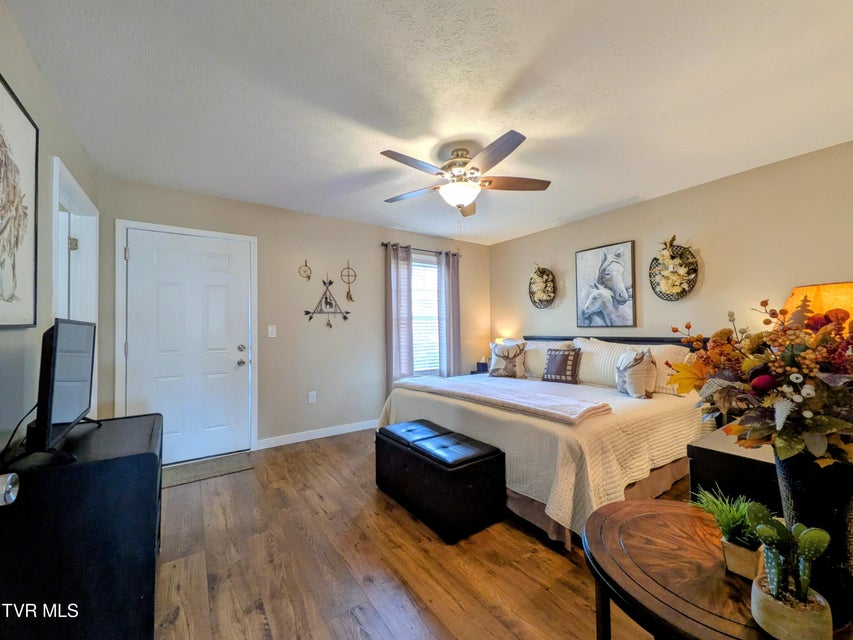 Photo #27: 1028 Park Blvd Circle