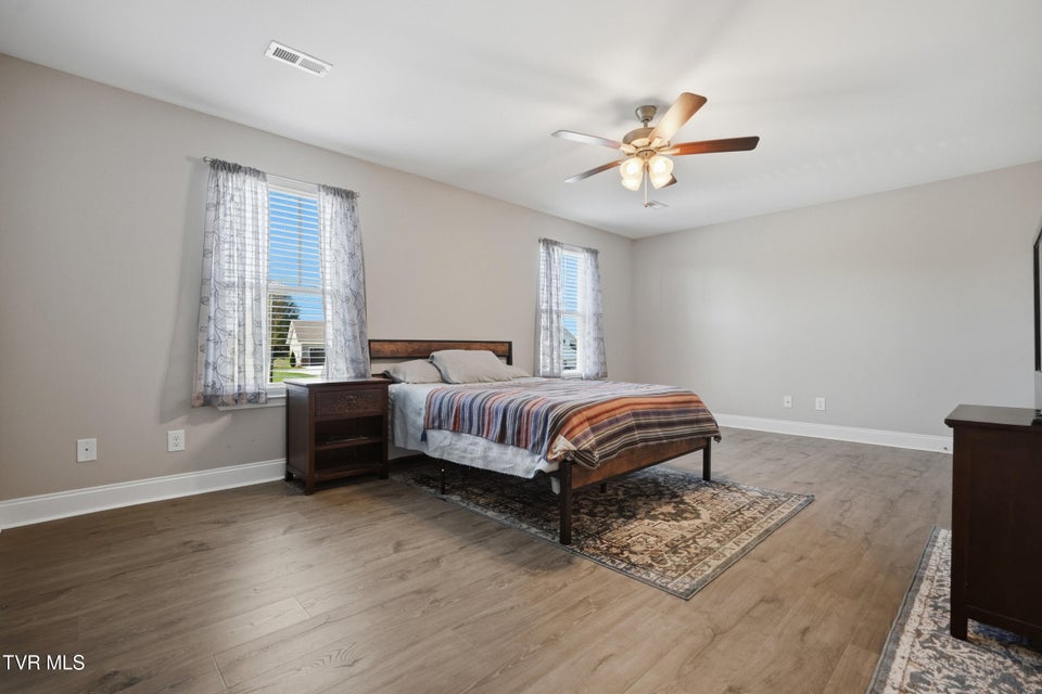 Photo #28: 1512 College Street