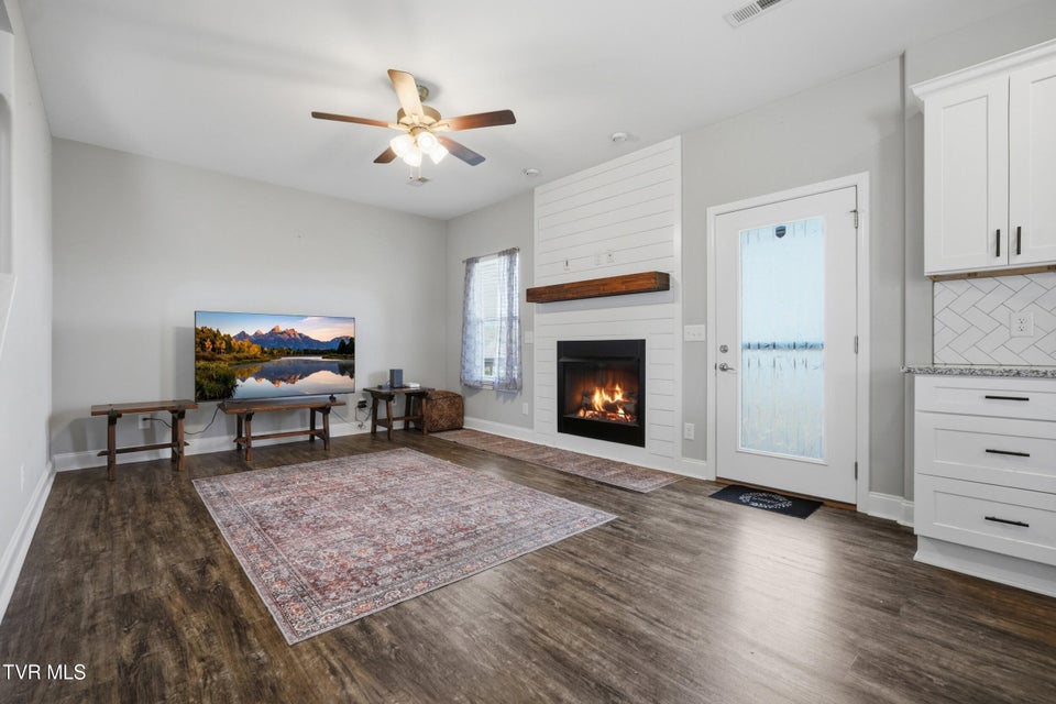 Photo #20: 1512 College Street