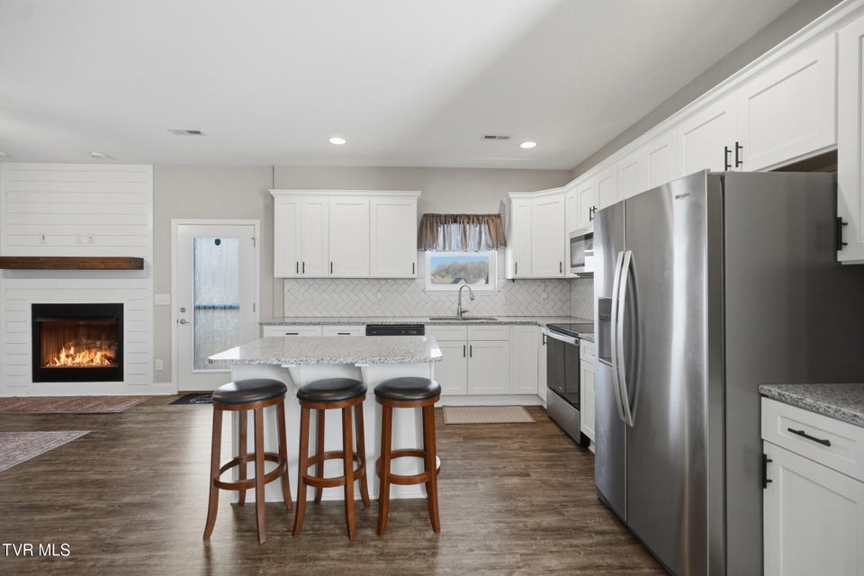 Photo #18: 1512 College Street