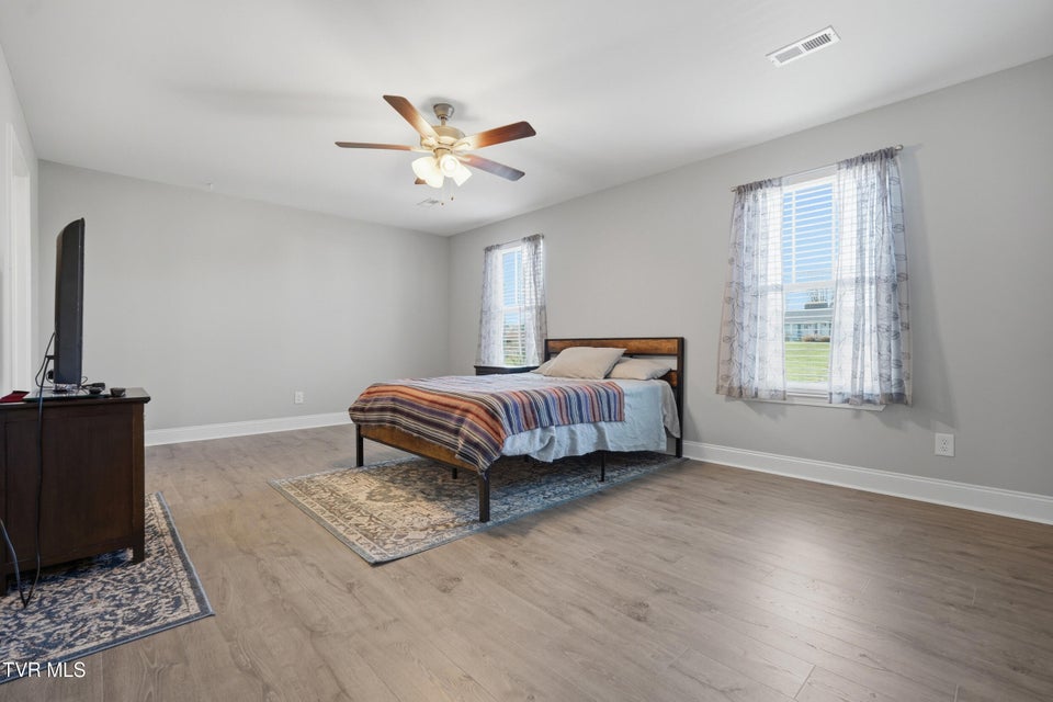 Photo #27: 1512 College Street