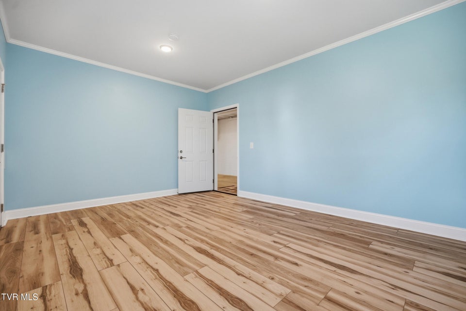 Photo #43: 1512 College Street