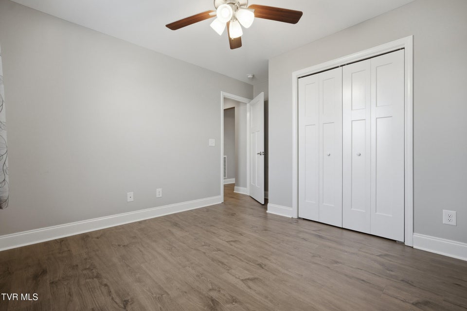 Photo #38: 1512 College Street