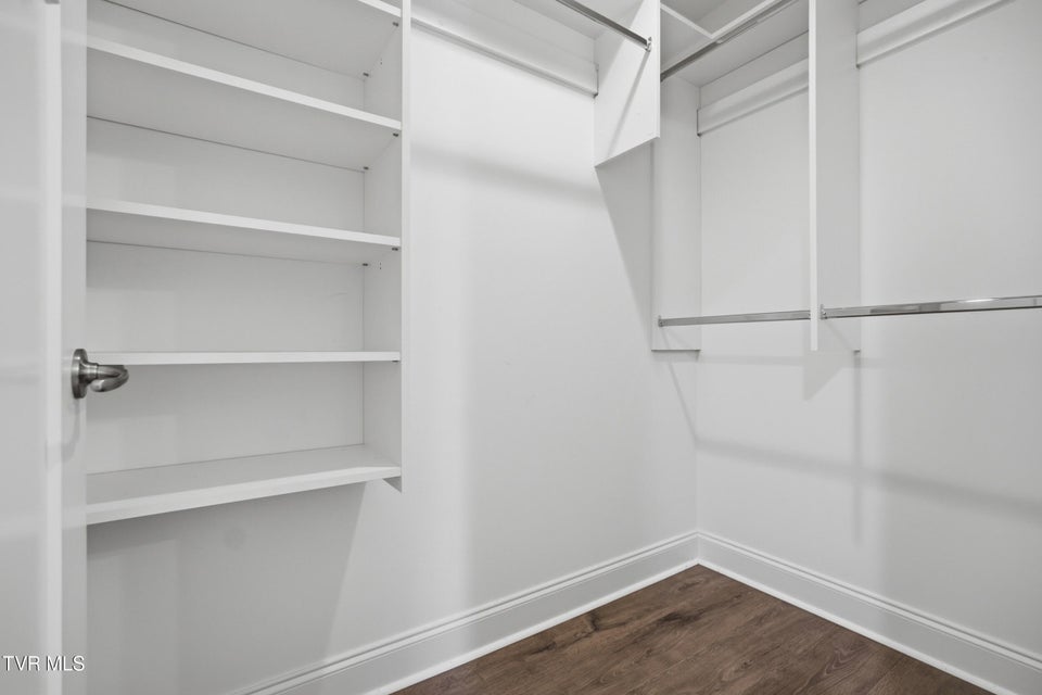 Photo #32: 1512 College Street