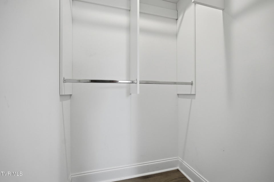 Photo #33: 1512 College Street