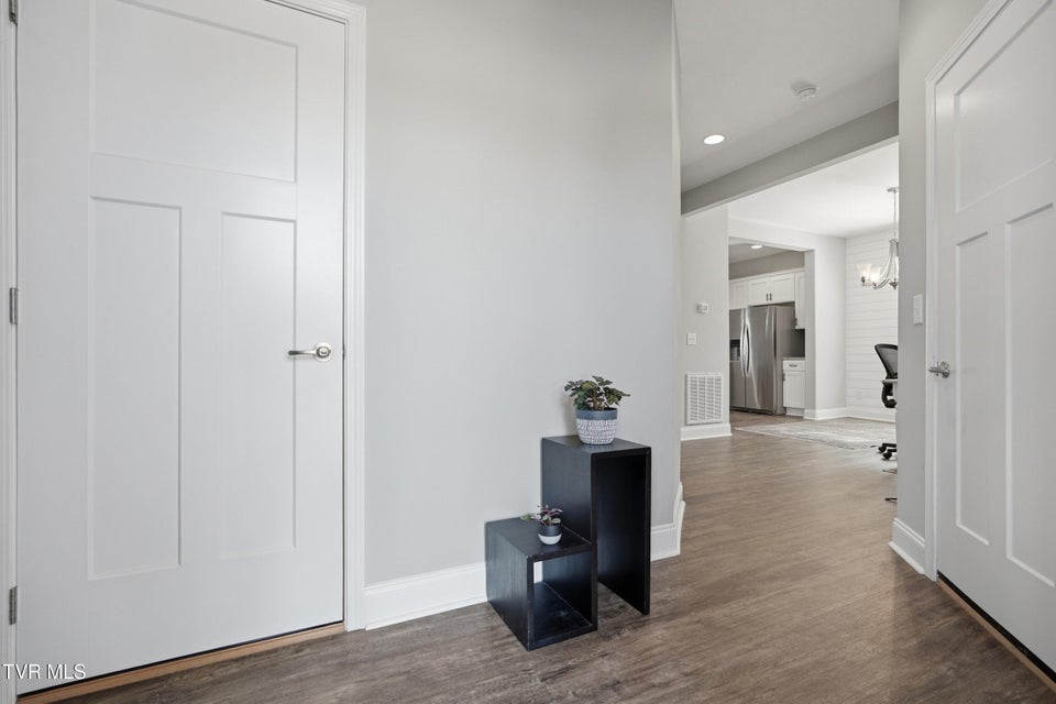 Photo #13: 1512 College Street