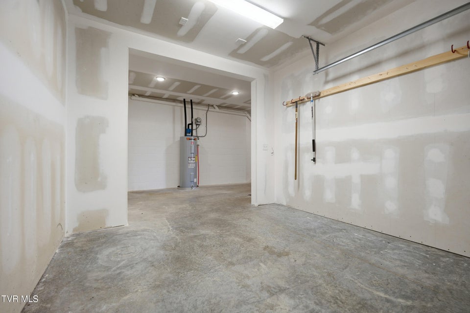 Photo #44: 1512 College Street