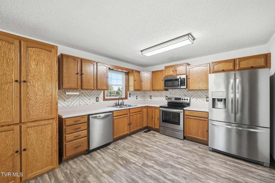 Photo #8: 230 Fairview Road