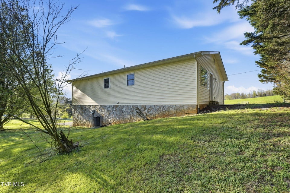 Photo #32: 230 Fairview Road