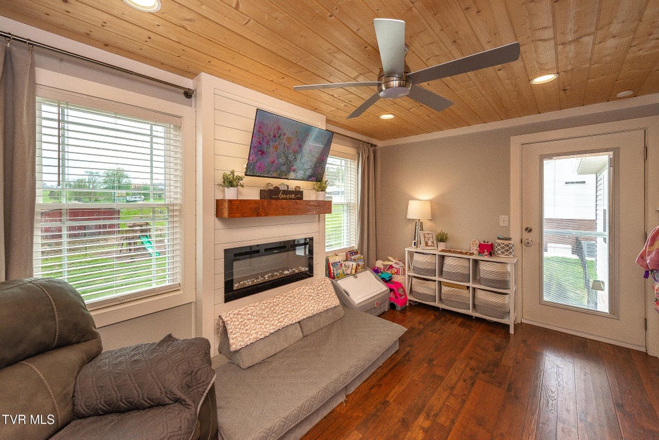 Photo #8: 957 Mitchell Road