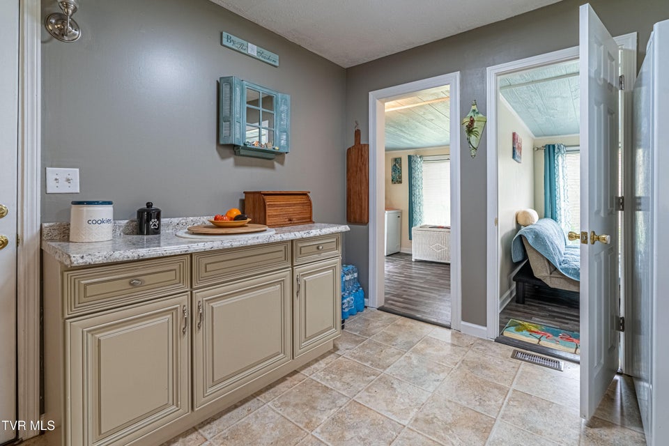 Photo #15: 18160 Ridgeview Drive