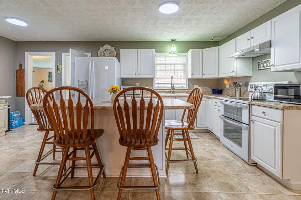 Photo #19: 18160 Ridgeview Drive