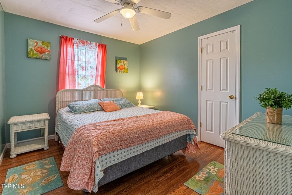 Photo #28: 18160 Ridgeview Drive