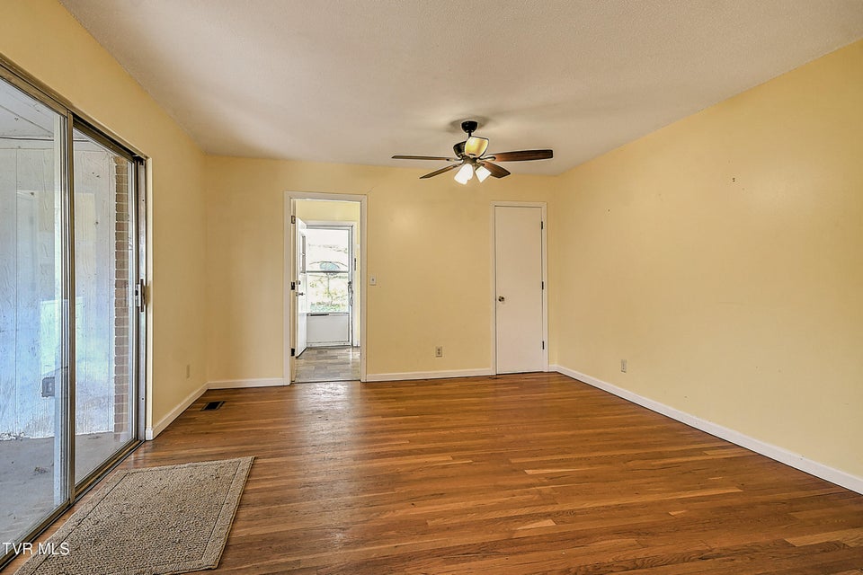 Photo #10: 2 Machamer Court