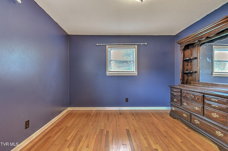 Photo #28: 2 Machamer Court