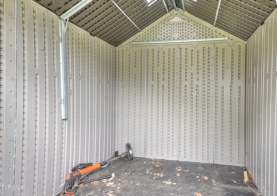 Photo #34: 2 Machamer Court