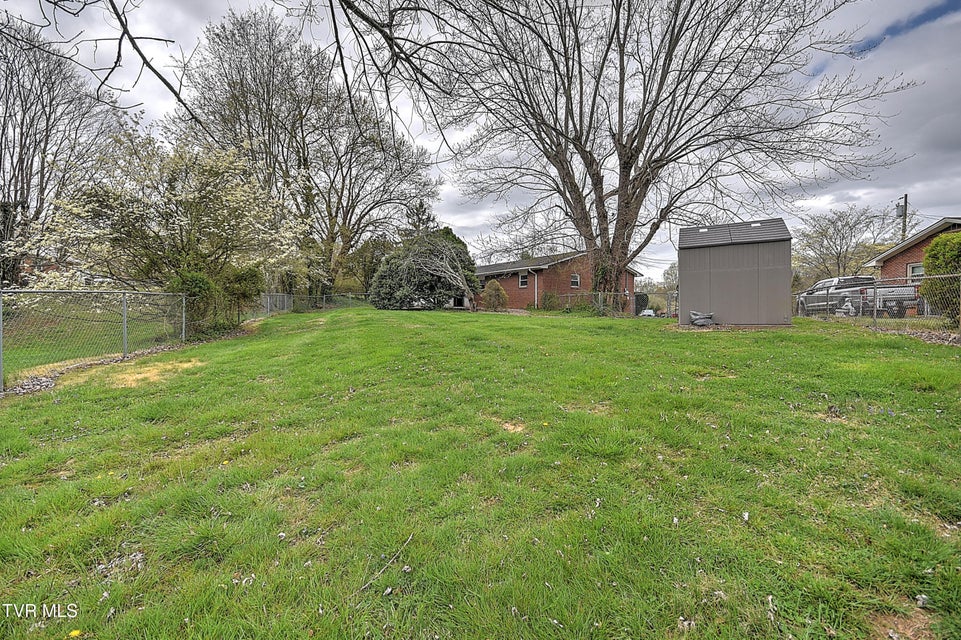 Photo #38: 2 Machamer Court