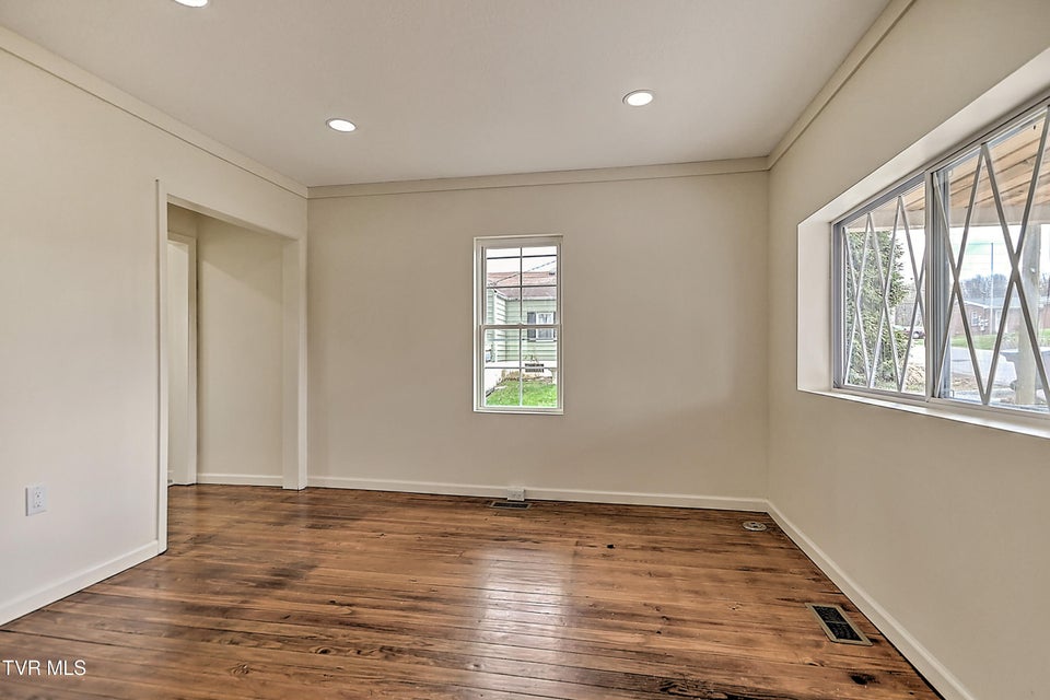 Photo #3: 5 Birch Street