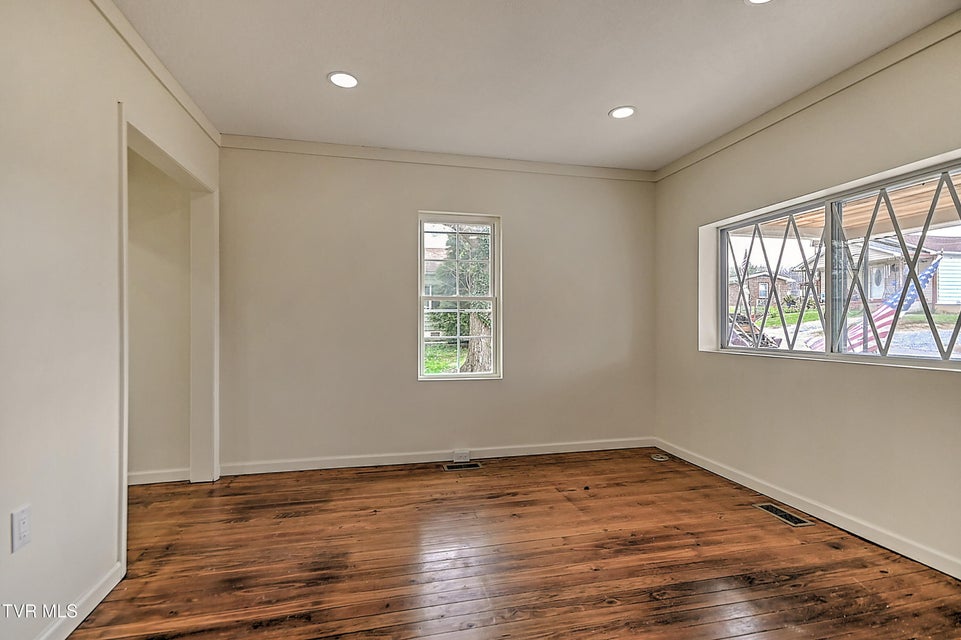 Photo #5: 5 Birch Street