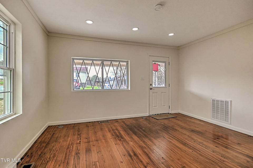 Photo #6: 5 Birch Street