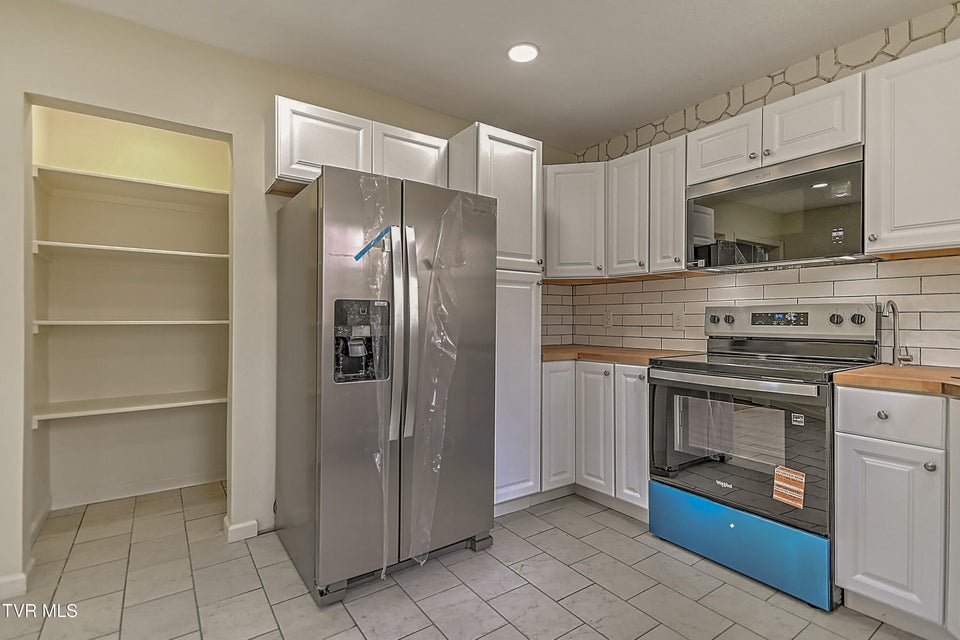 Photo #16: 5 Birch Street