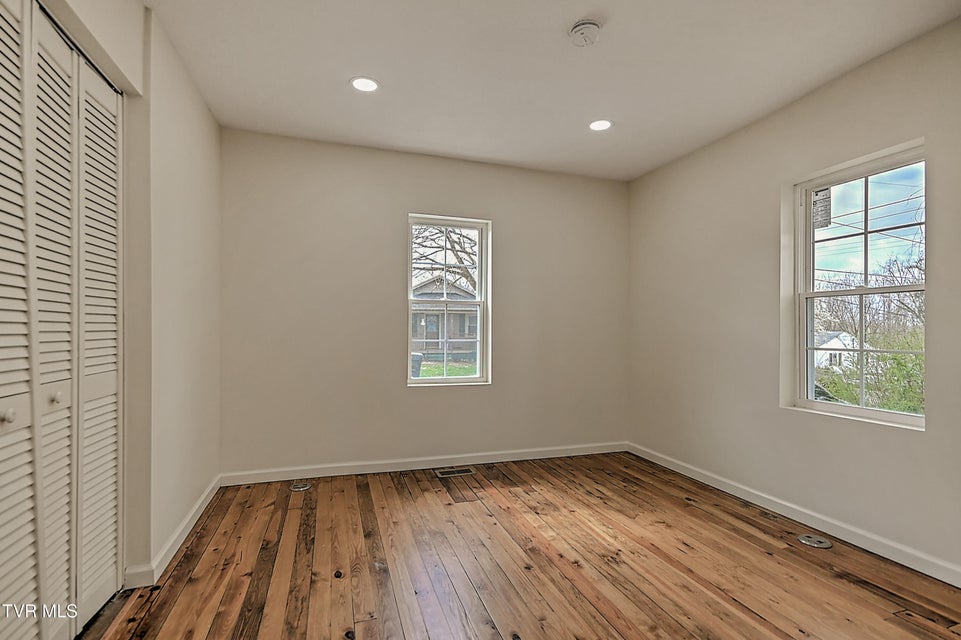 Photo #17: 5 Birch Street