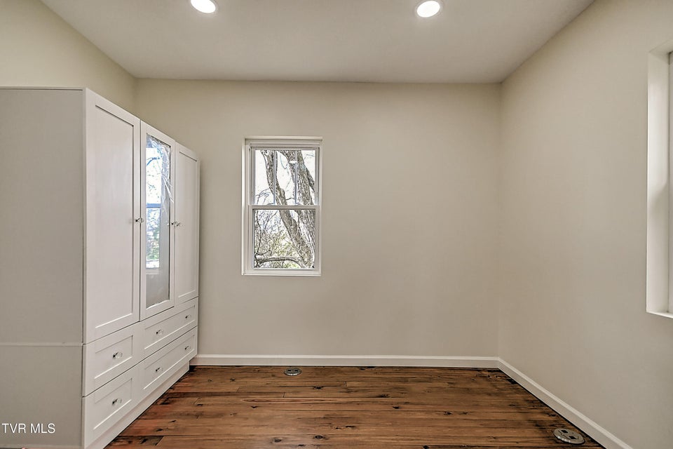 Photo #24: 5 Birch Street