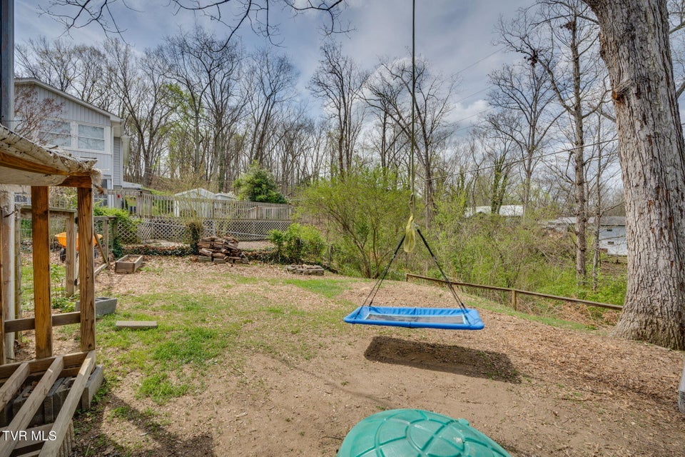 Photo #28: 1632 Harold Hill Road