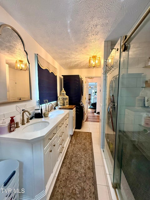 Photo #47: 11516 Frederick Road