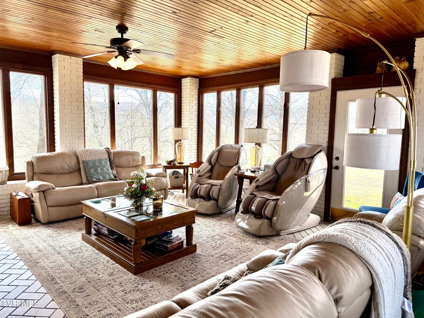 Photo #77: 11516 Frederick Road