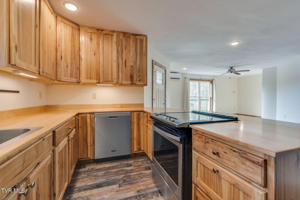 Photo #14: 1065 Piercetown Road