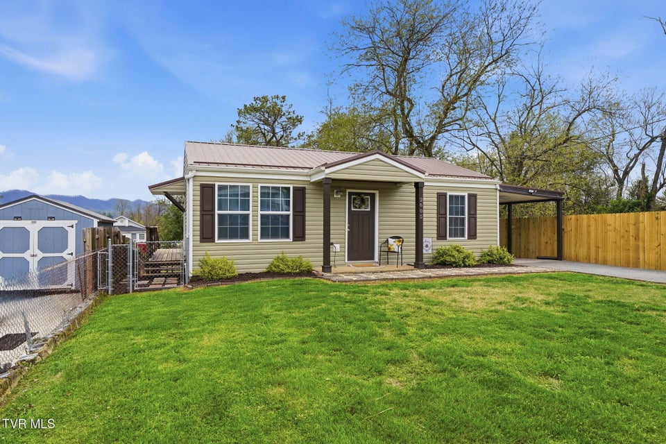 Photo #18: 2605 Gray Street