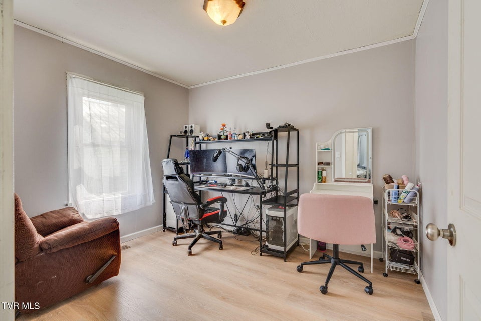 Photo #17: 1504 Miller Street