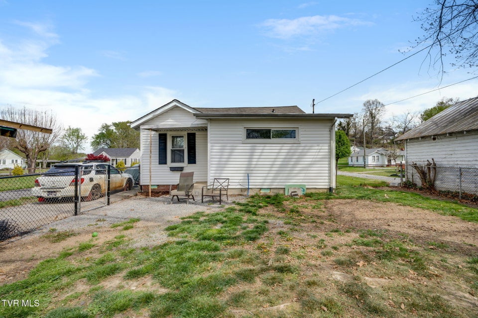 Photo #21: 1504 Miller Street