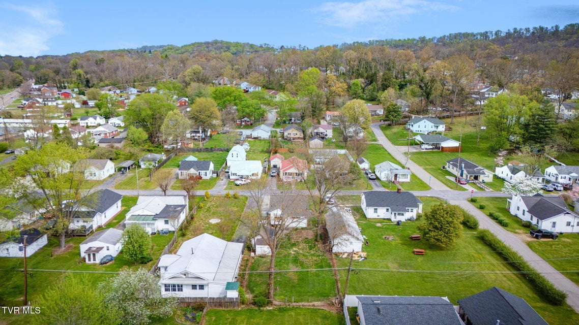 Photo #30: 1504 Miller Street