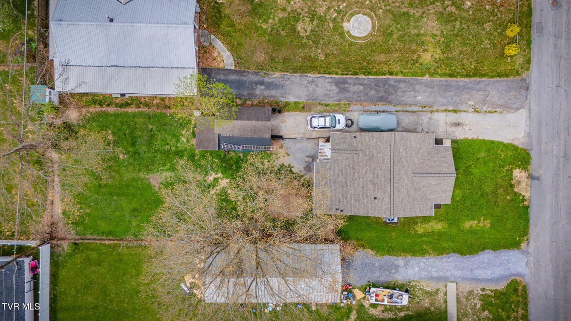 Photo #31: 1504 Miller Street