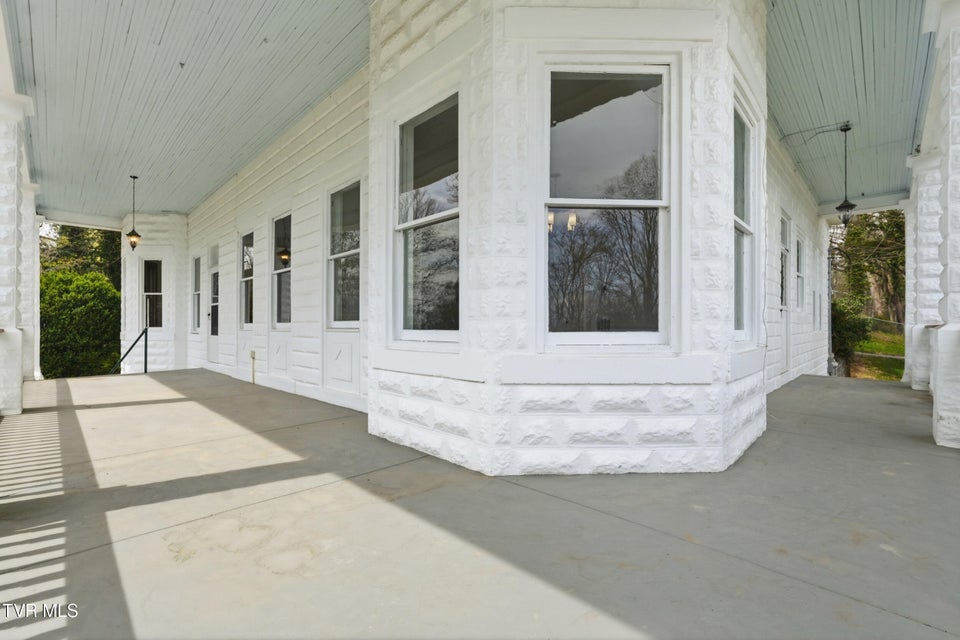 Photo #11: 243 Mason Place