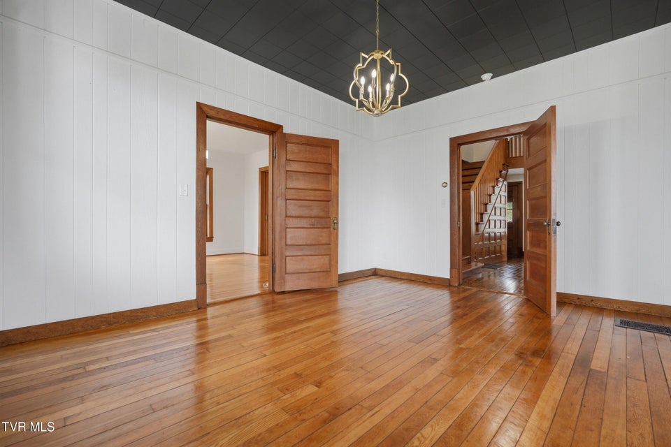 Photo #15: 243 Mason Place