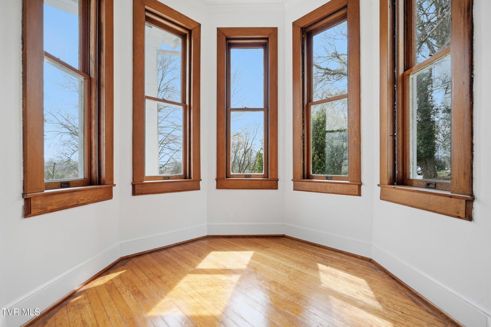 Photo #17: 243 Mason Place