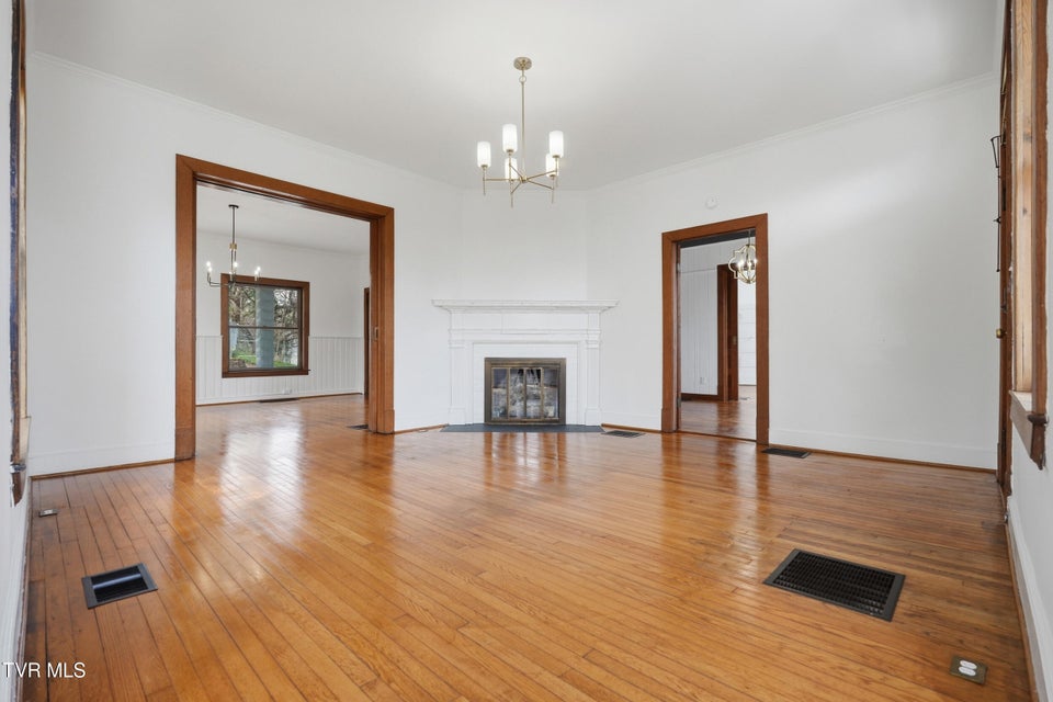 Photo #19: 243 Mason Place