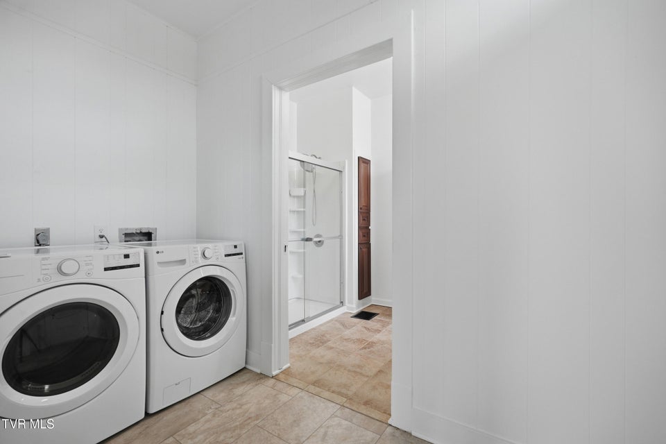 Photo #24: 243 Mason Place